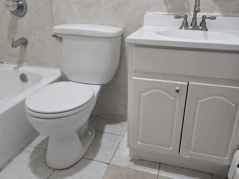 115 Inwood St #1 — Photo 1