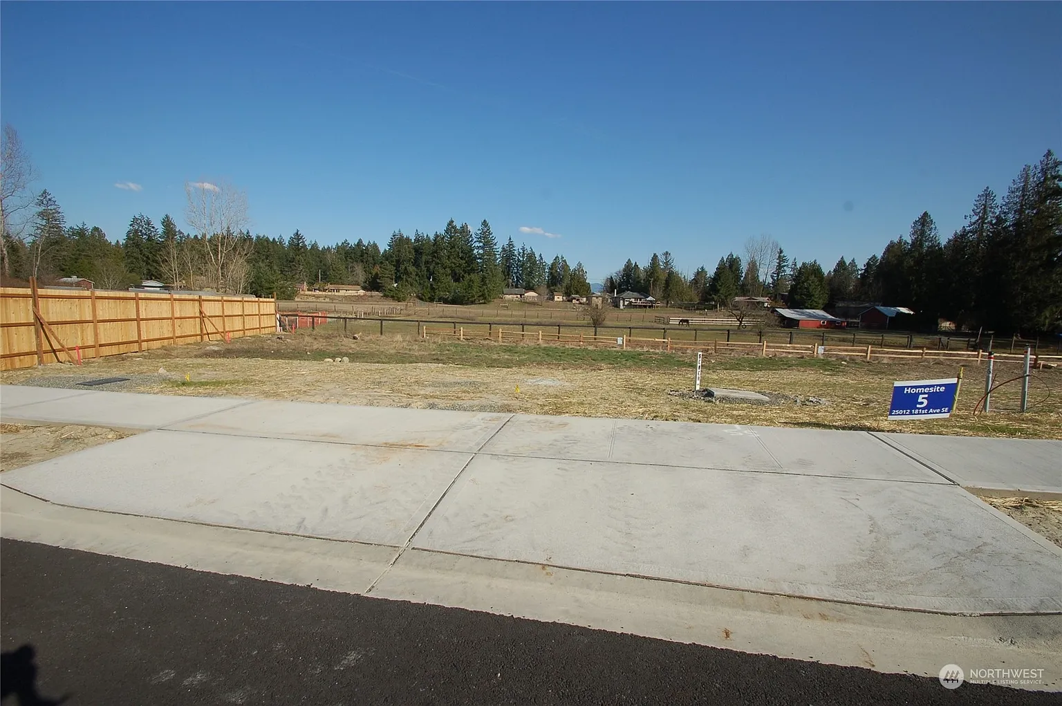 25012 SE 181st Avenue SE photo 1