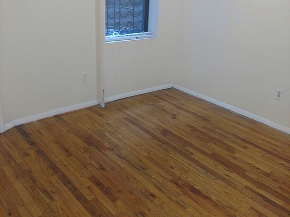 4th image of 33 Storms Ave #13Q