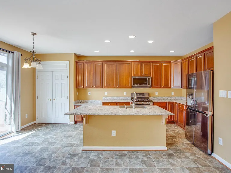 13381 Sir Ramsay Way — Photo 15