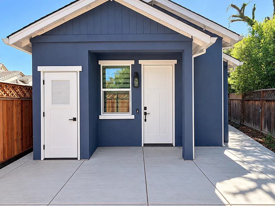 358 McLeod Ave