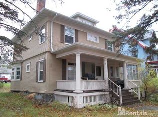 2123 E 4th St, Duluth, MN 55812