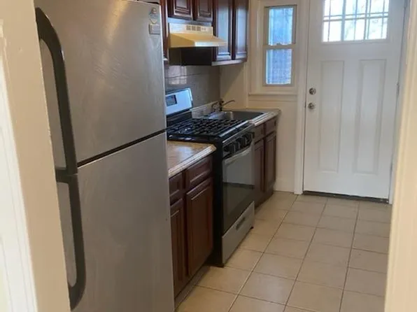 101 Galveston Pl SW APT 3, Washington, DC 20032