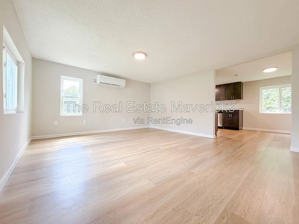 132 Edgewood St