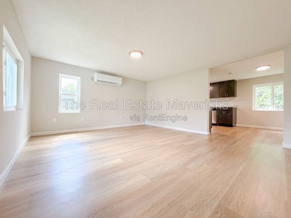 132 Edgewood St