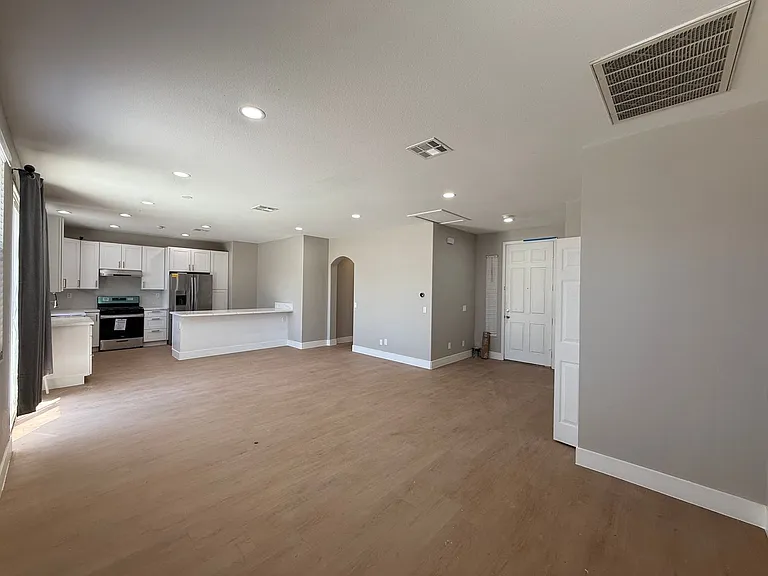 1786 Linn Way #1786 — Photo 4