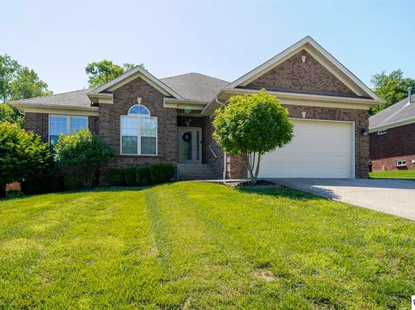 615 Chieftain Dr, Fairdale, KY 40118