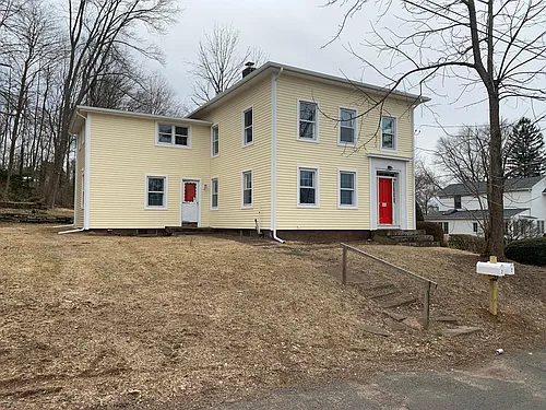 20 Strongs Ave #1 Photo 1
