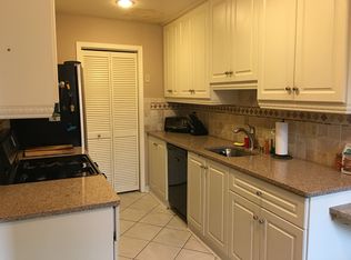 9 Fern Ct, Tinton Falls, NJ 07724