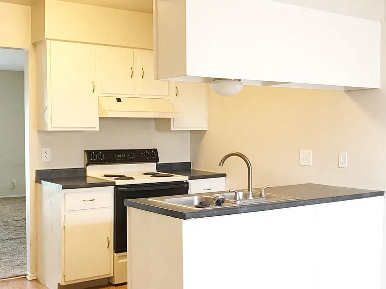 Terrace Garden Townhomes — Photo 27