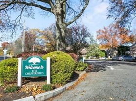 2437 Bedford St, Stamford, CT