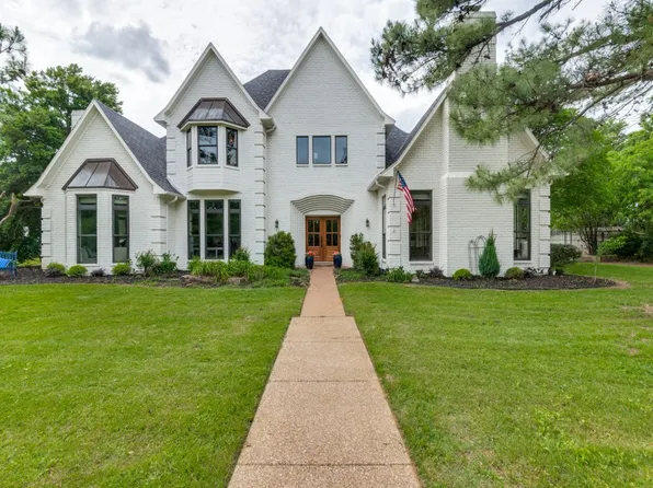 6300 Wyatt Dr, Colleyville, TX 76034