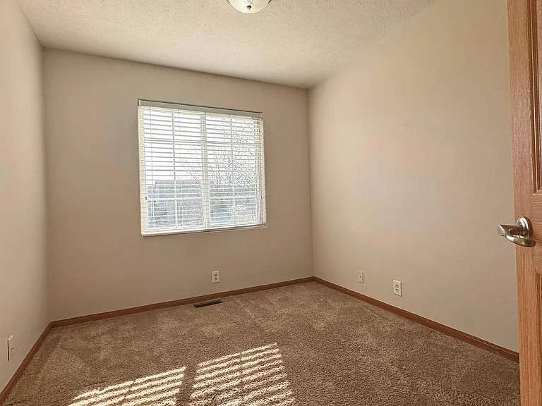 4332 N Hws Cleveland Blvd — Photo 16