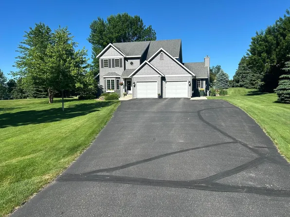 3660 8th St NE, Willmar, MN 56201
