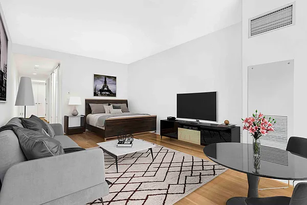 Sold by Compass | media 1