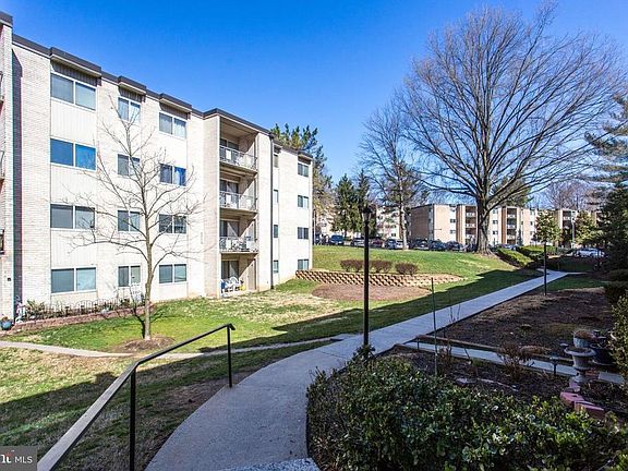 2nd image of 12209 Braxfield Ct APT 9