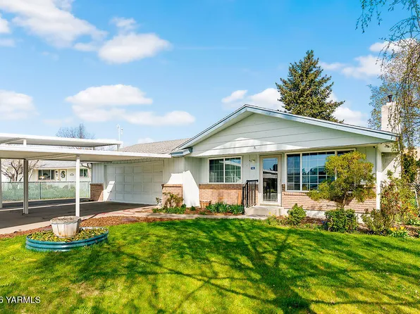 140 Bertsch Cir, Moxee, WA 98936