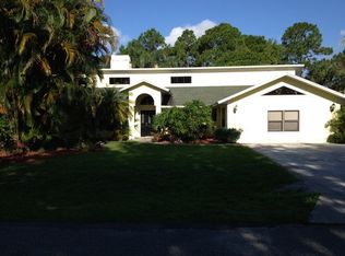 2450 SW Maplewood Dr, Palm City, FL 34990