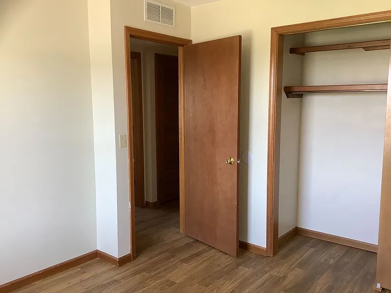 204 Stonewall Ct — Photo 10