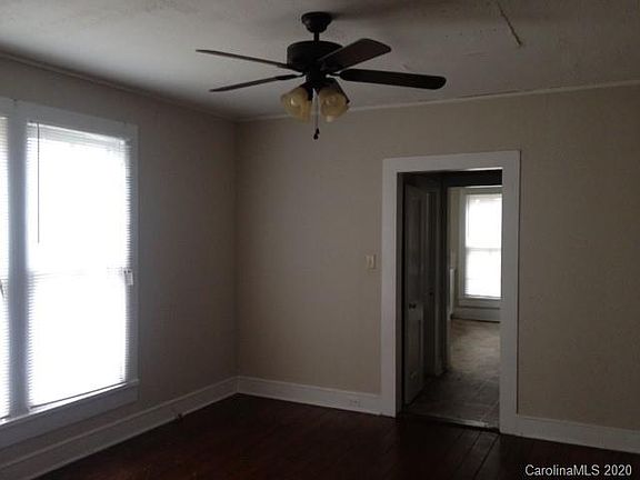 3rd image of 403 S Race St APT A
