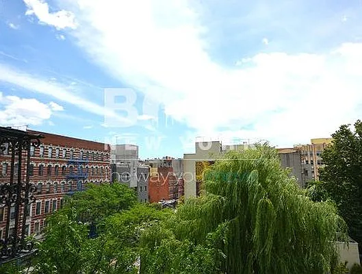 Rented by Bold New York | media 1