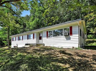 1371 Fair Rd, Schuylkill Haven, PA 17972