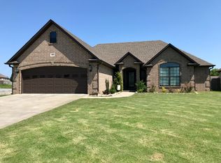 805 Ryan Ln, Paragould, AR 72450