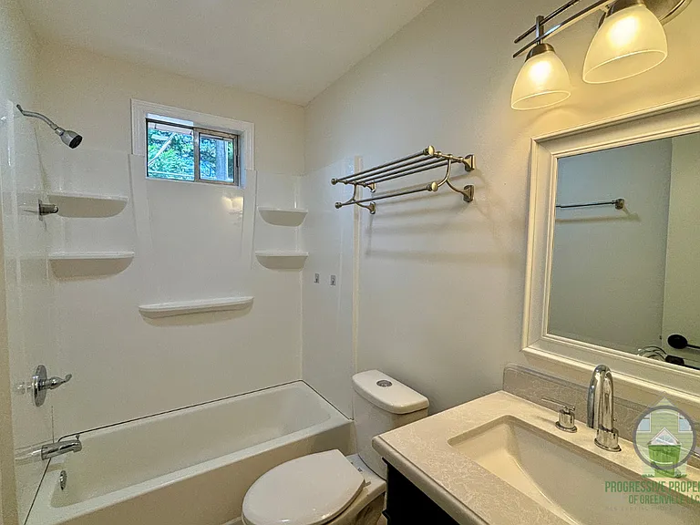 3505 E North St #7 — Photo 9