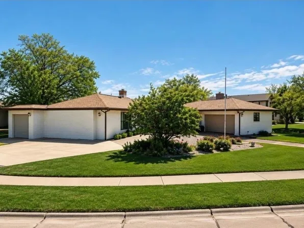 1669 W Calle Colombo St, Columbus, NE 68601