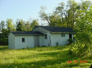 2052 Joseph Dr, Pinconning, MI 48650