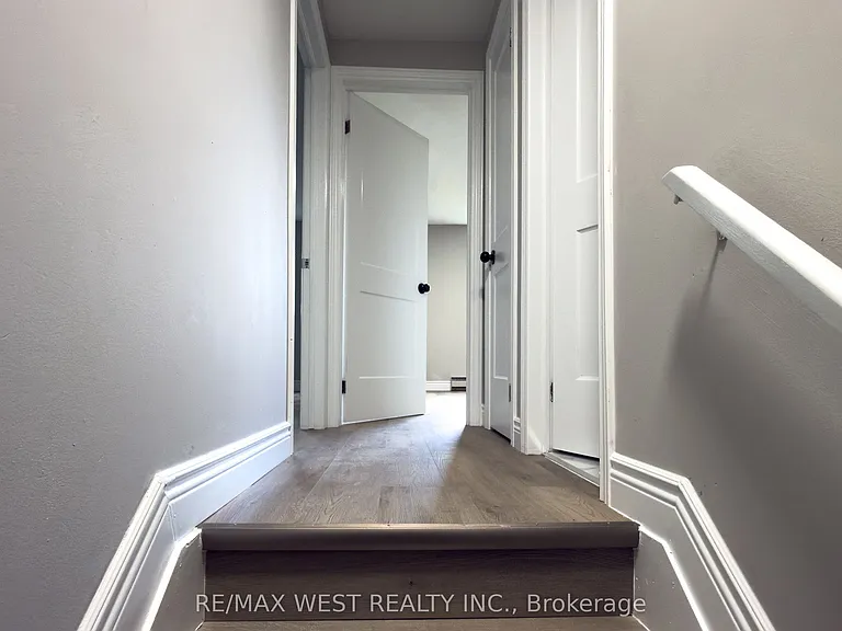 19 Brenda Ct #3 — Photo 11