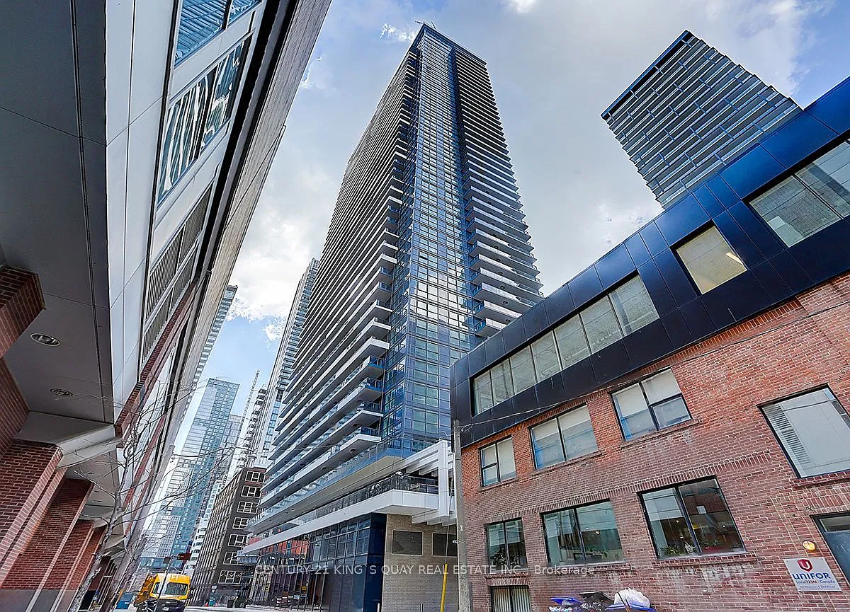 3 bed, $4,300 — Photo 2