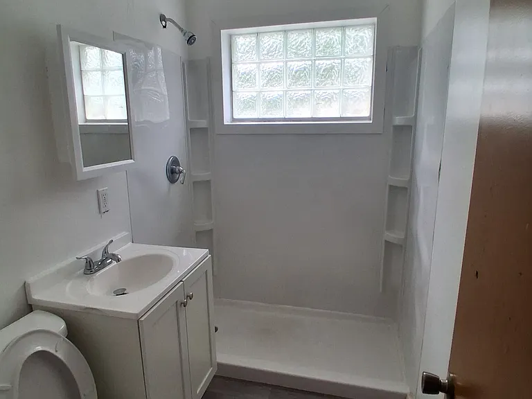 3042 N Palmer St #3 — Photo 3