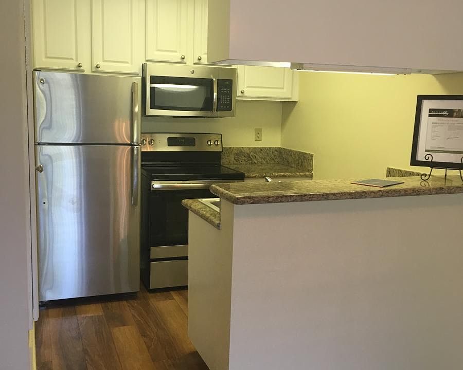 1st image of 2308 Catalina Cir APT 184