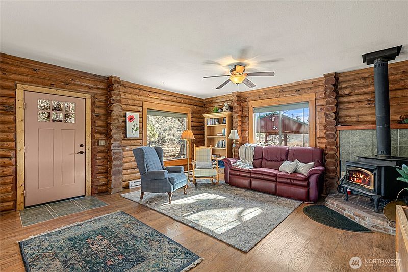 4th image of 75 Purtteman Gulch Road