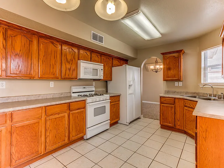 628 Paseo Hermoso Dr — Photo 13