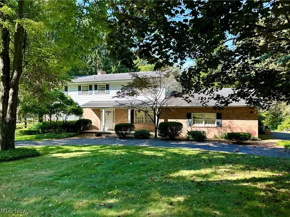 1669 Portal Dr NE, Warren, OH 44484