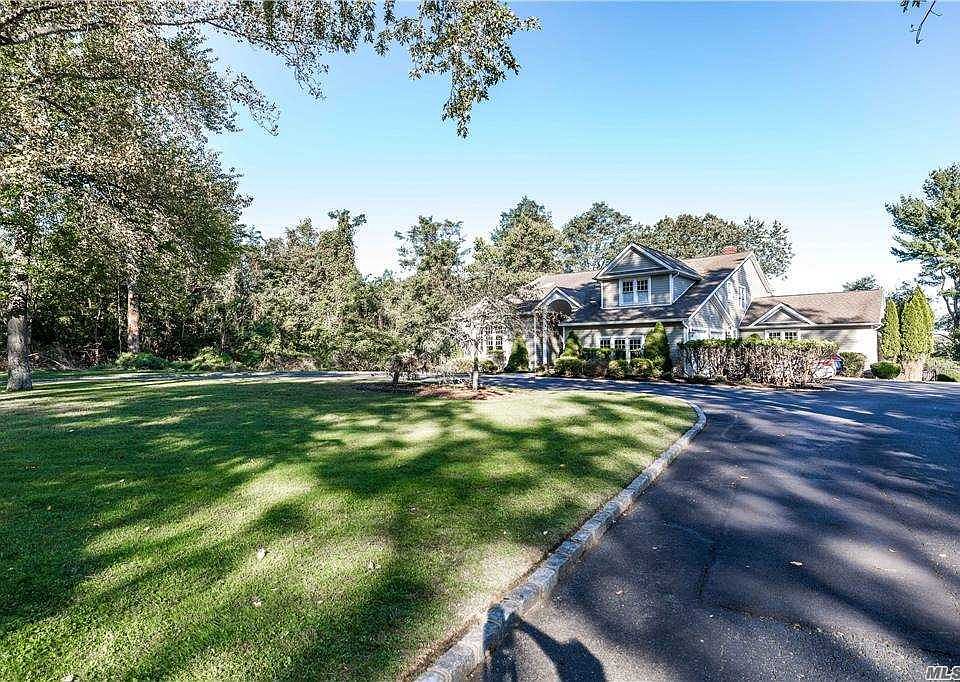 1st image of 14 Briarwood Ct