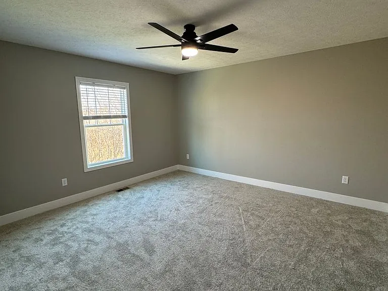 2509 Yeoman Ln — Photo 15