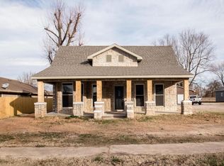 407 W Maple St, Marshfield, MO 65706