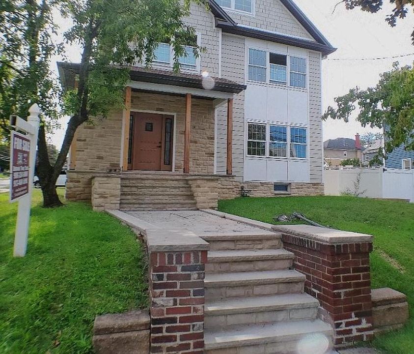 1st image of 852 Park Ave