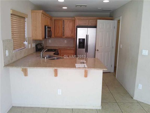2nd image of 1613 Meno Peak St