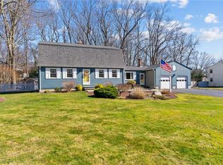 5 Ivy Dr, Coventry, RI 02816