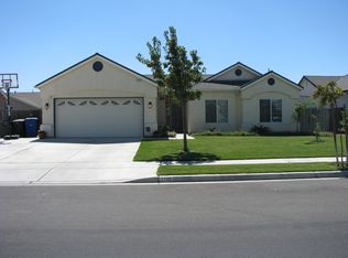 1745 Redbud St, Lemoore, CA 93245