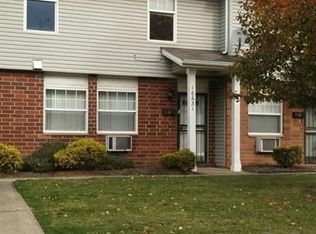 16631 Concept Dr #B, Cleveland, OH 44128