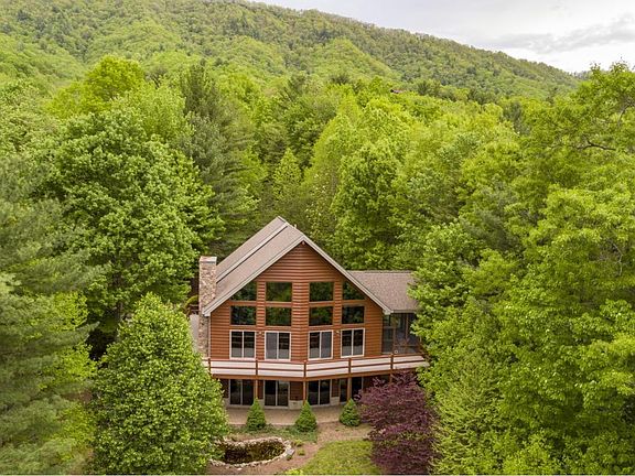 2nd image of 116 Bear Creek Dr