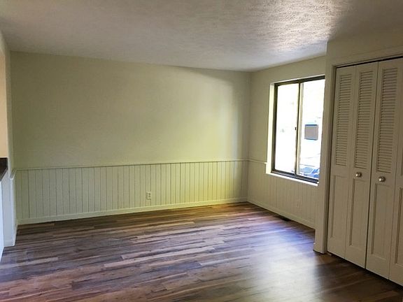 5th image of 535 Tollis Pkwy #1-03