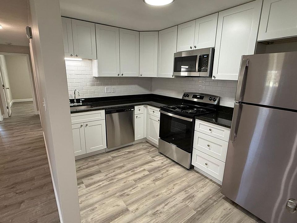 1st image of 310 Thompson Rd #411