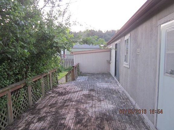 4th image of 132 2nd Ave S