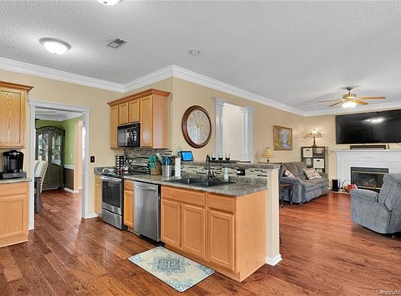 5th image of 12116 Mountainside Ln
